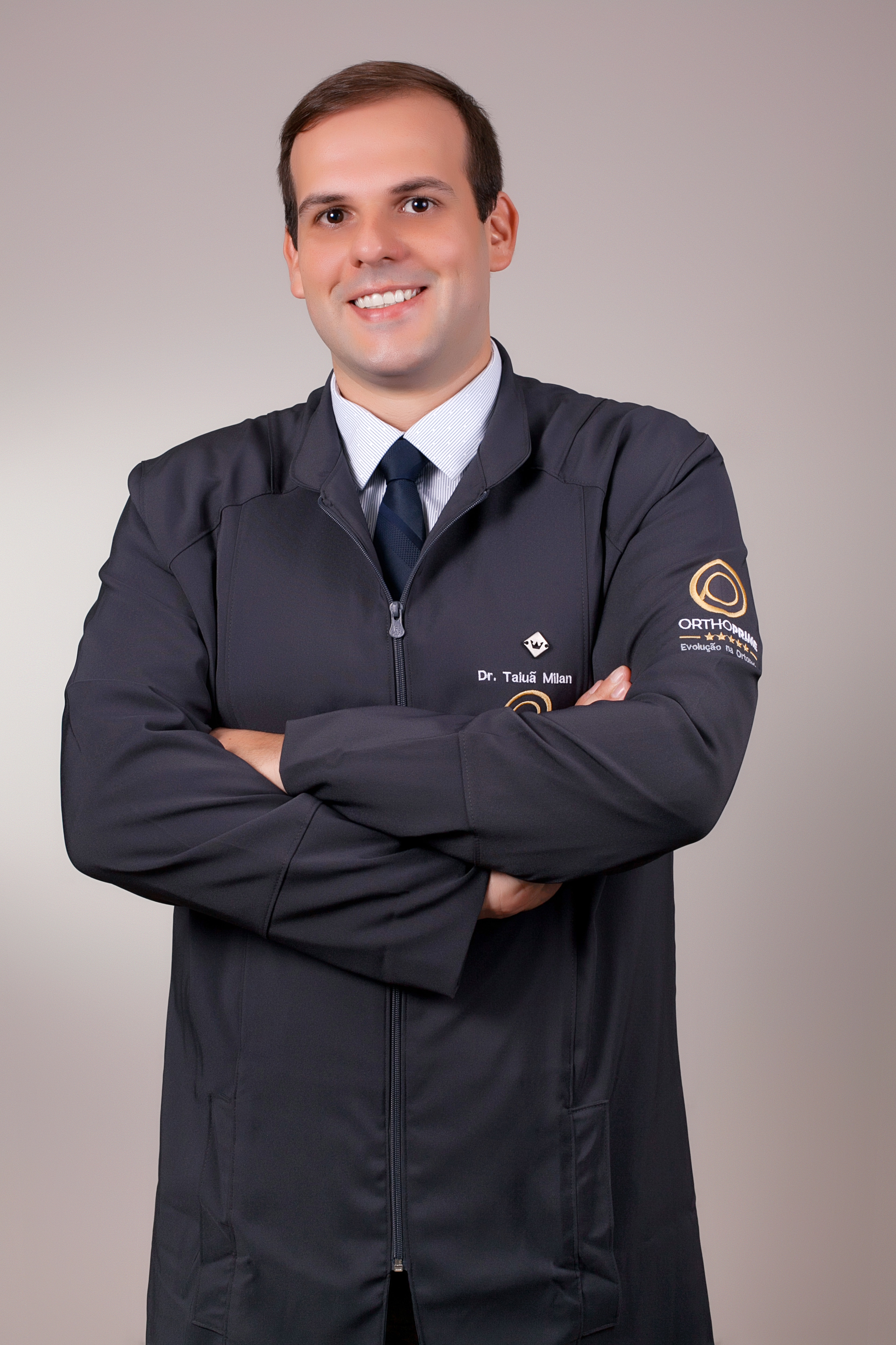 Dr. Taiuã Milan — Cirurgião do Quadril